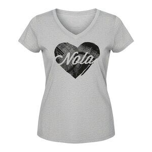 Fleurty Girl NOLA New Orleans Heart T-Shirt V-Neck Soft - Medium